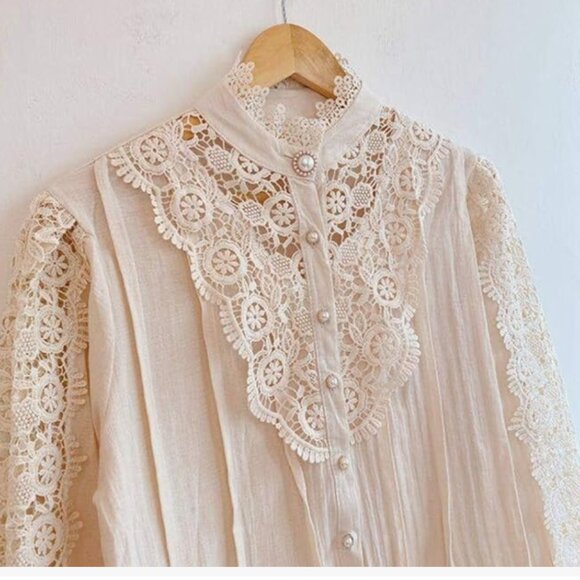 VICTORIAN BEAUTY Crochet Lace Mock Neck Pearl Button Down Blouse NEW - Picture 9 of 11